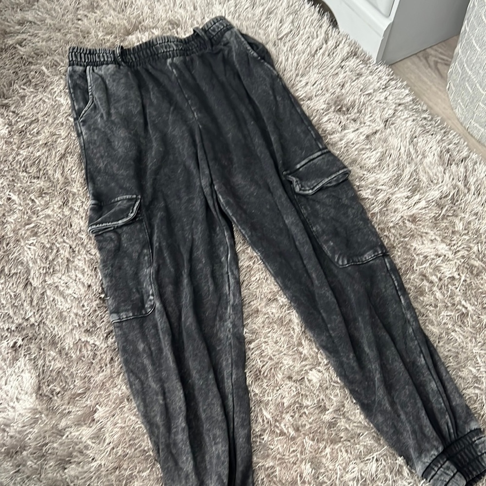 Cargo sweatpants with a slight acid wash